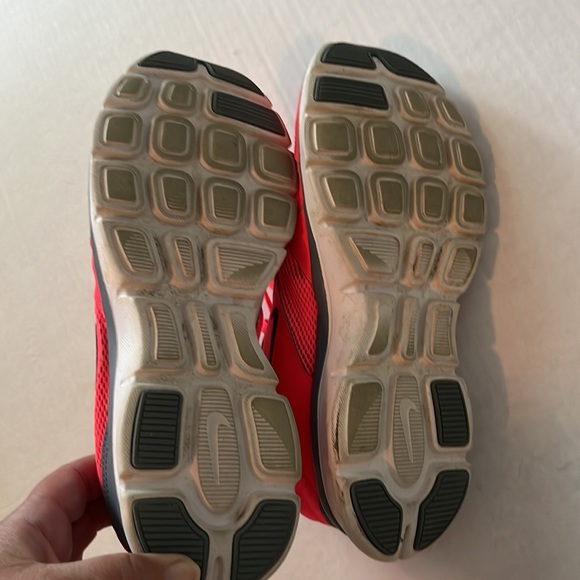 NIke Flex Experience RN 3 - Picture 6 of 7